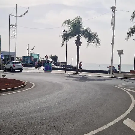 Lanzarote Playa Y Mar أرّاثيفي